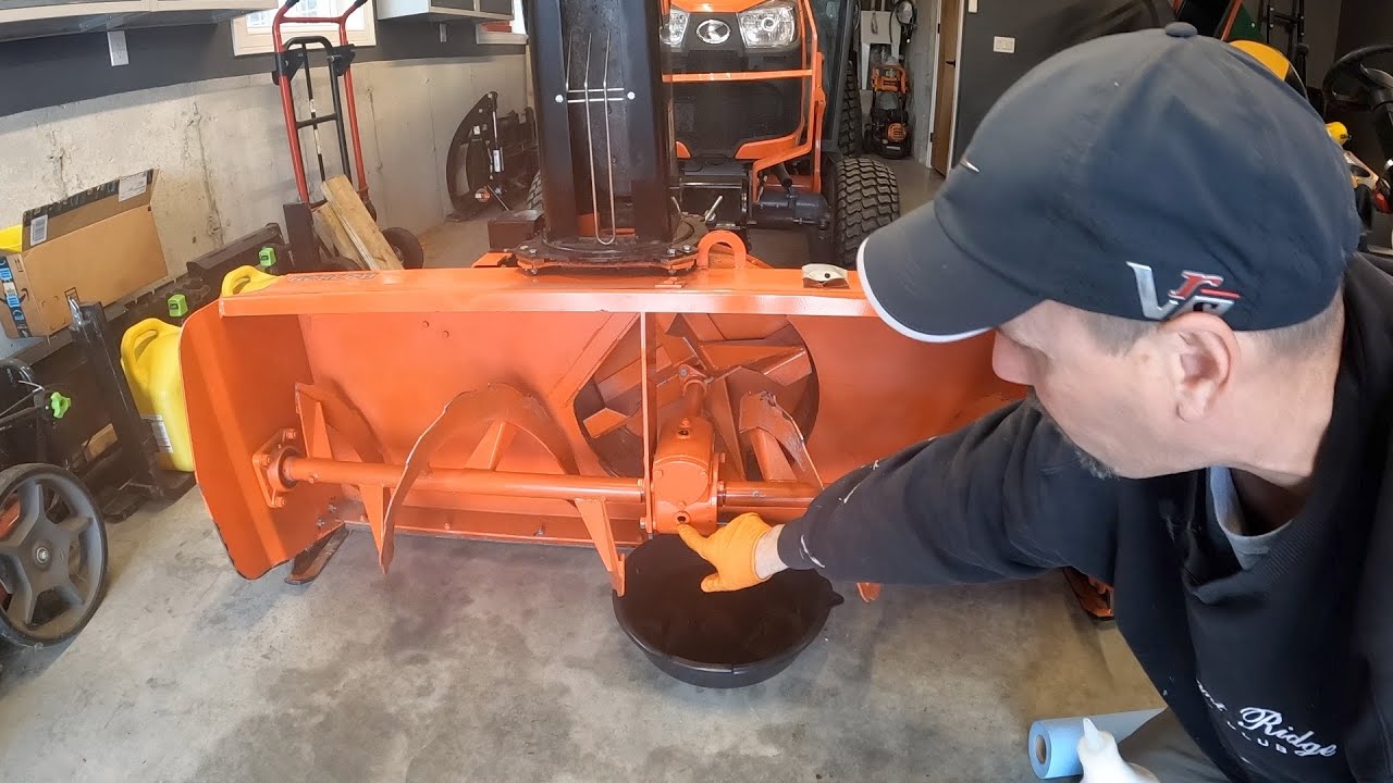 #85 KUBOTA: B2782B FRONT SNOWBLOWER ANNUAL SERVICE