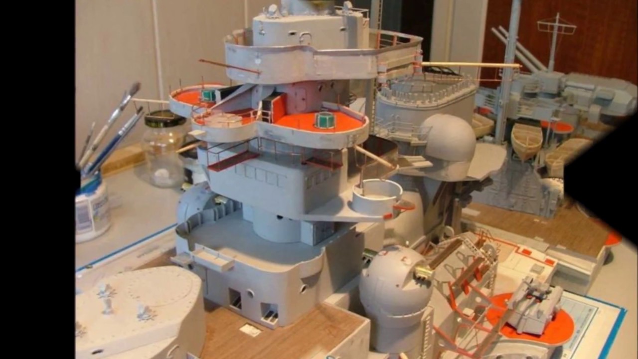 BISMARCK construction par l'image