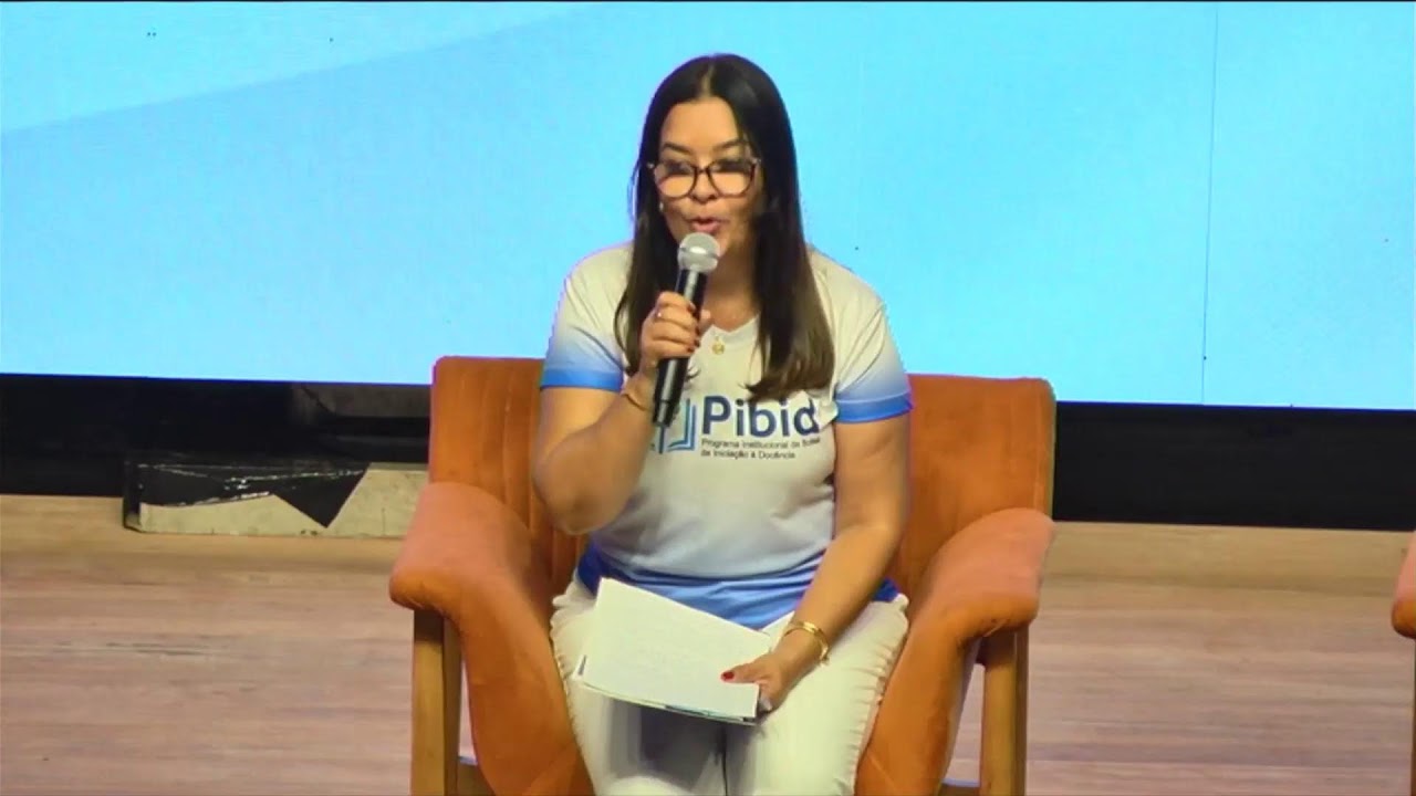 PIBID e Forma&ccedil;&atilde;o Docente no S&eacute;culo XXI: Interfaces
