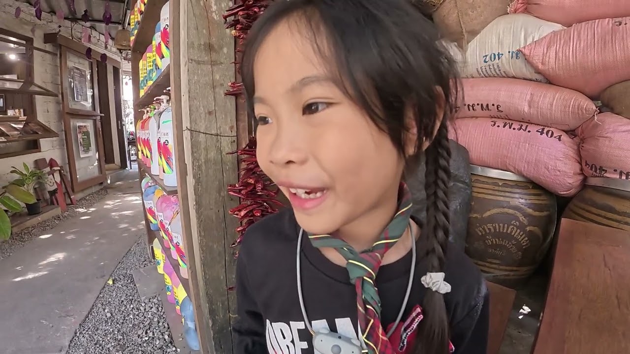 Yada and friends แอ่วเชียงใหม่ กางเต็นท์หนูล่าแมว