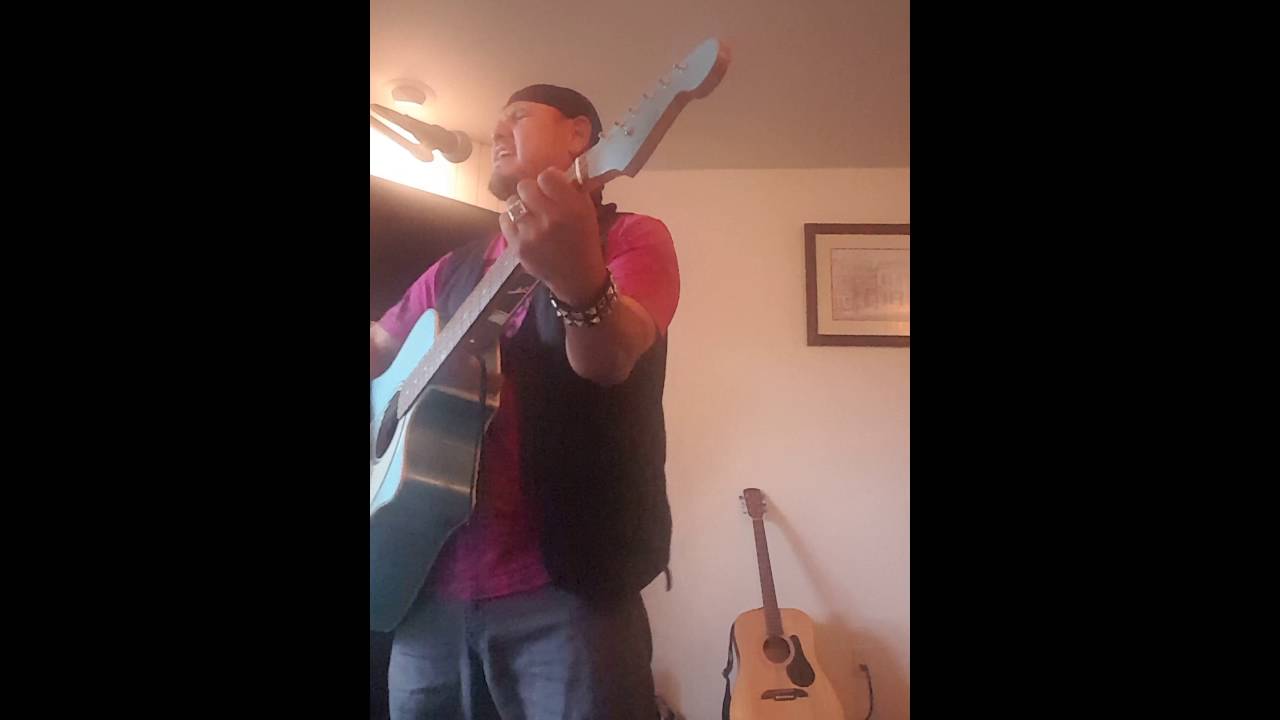 Entre el cielo y el infierno/bronco/cover poncho espinoza.