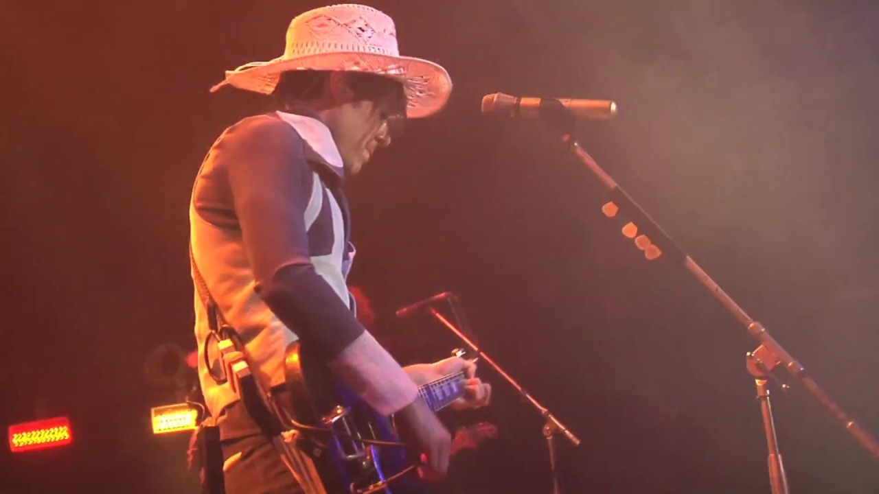 of Montreal - She's A Rejecter [OFFICIAL LIVE VIDEO]