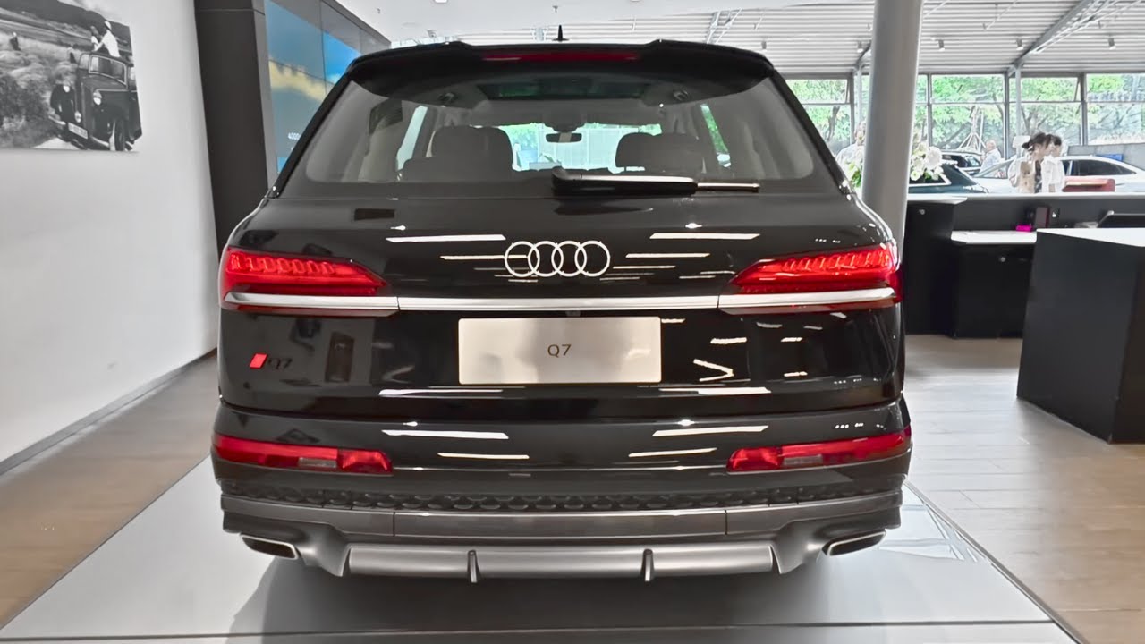 New 2025 Audi Q7 Walkaround Experience