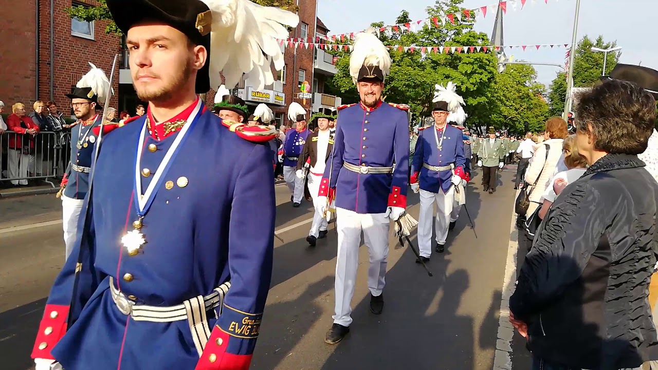 Krönungsumzug am Kirmes Dienstag 2019 auf der Furth - Teil 1