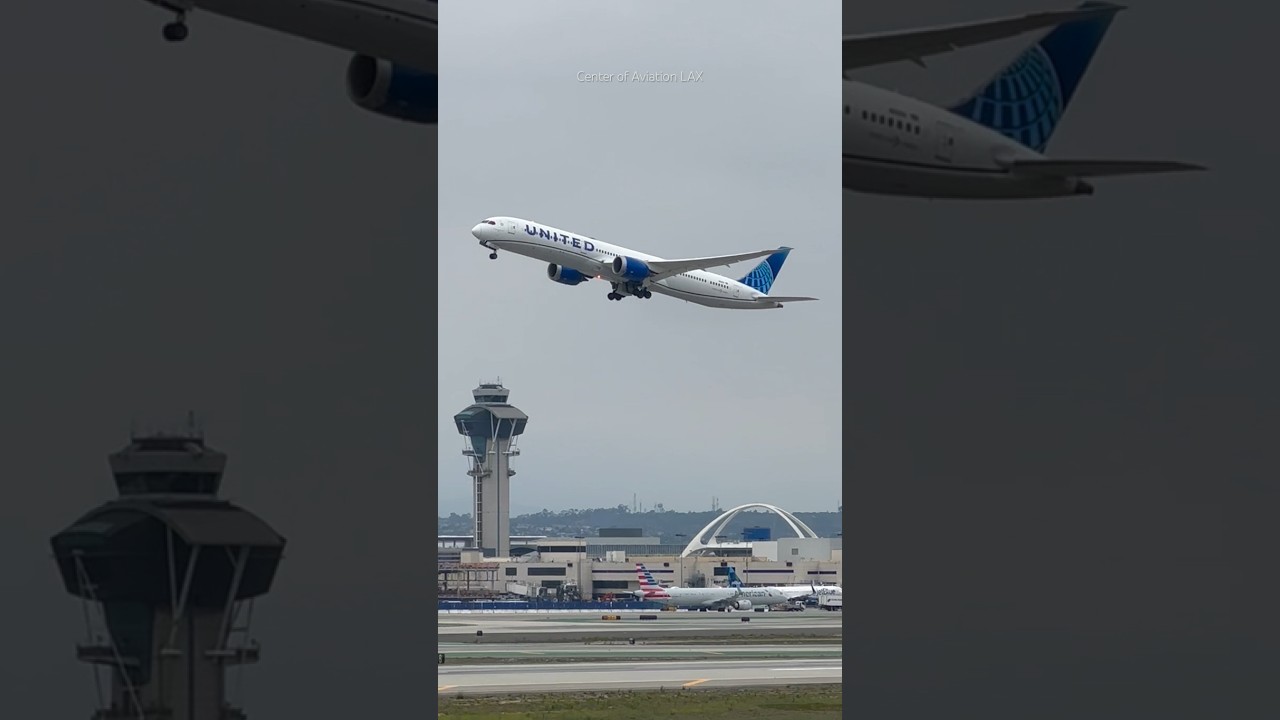United  Boeing 787-10 Dreamliner Takeoff - LAX Plane Spotting