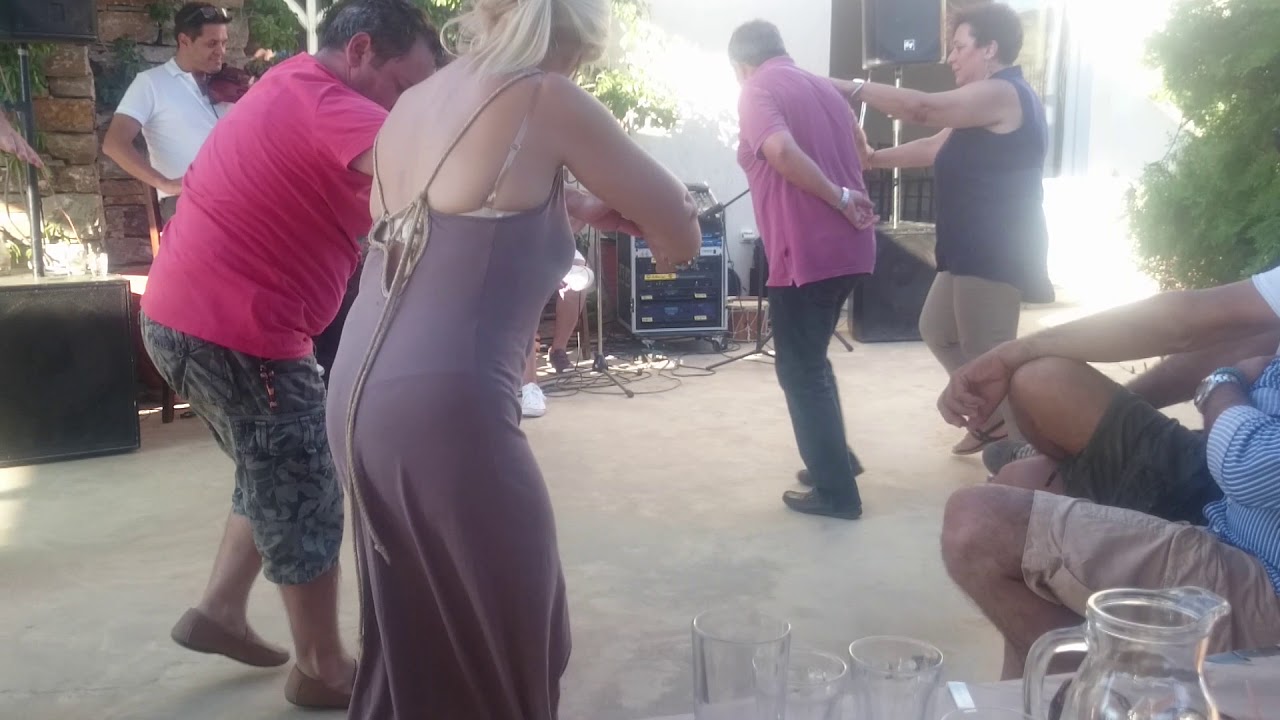 Συρτός και Μπάλος Τζιάς