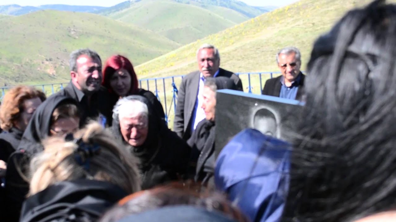 hebes camlikale köyünden alibey özata ´nin mezar merasimi 1 bölüm