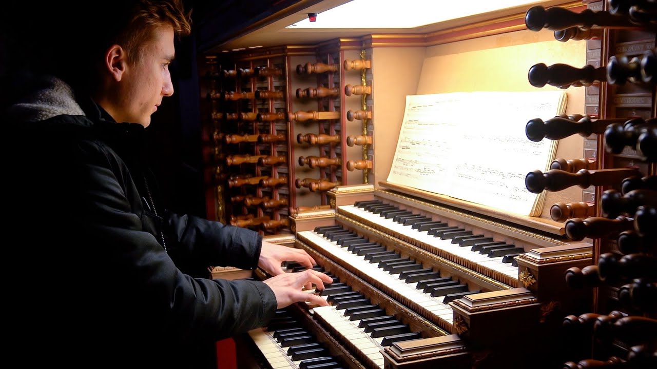 Prelude on 'Joy to the World' on the most powerful Pipe Organ - Paul Fey Organist