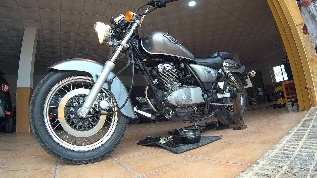MANTENIMIENTO SUZUKI MARAUDER 125CC. Cambio de aceite y filtro.