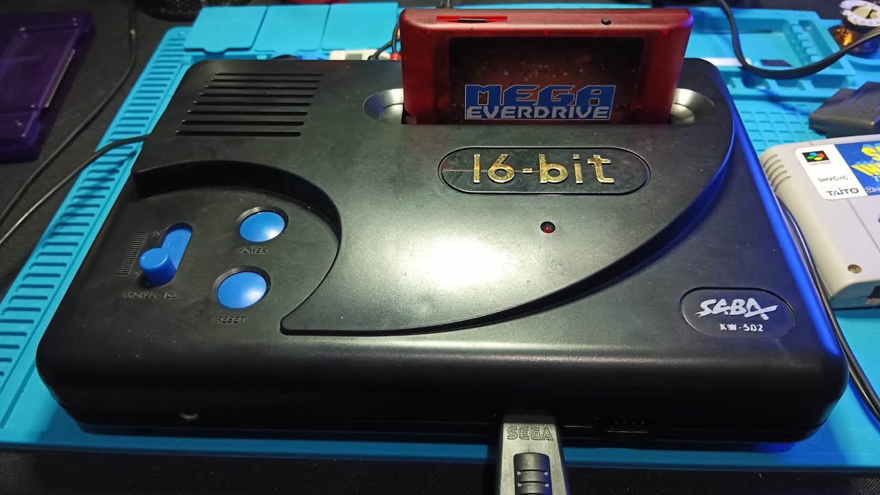 Megadrive clone comparison (KW-502 & KW-500)