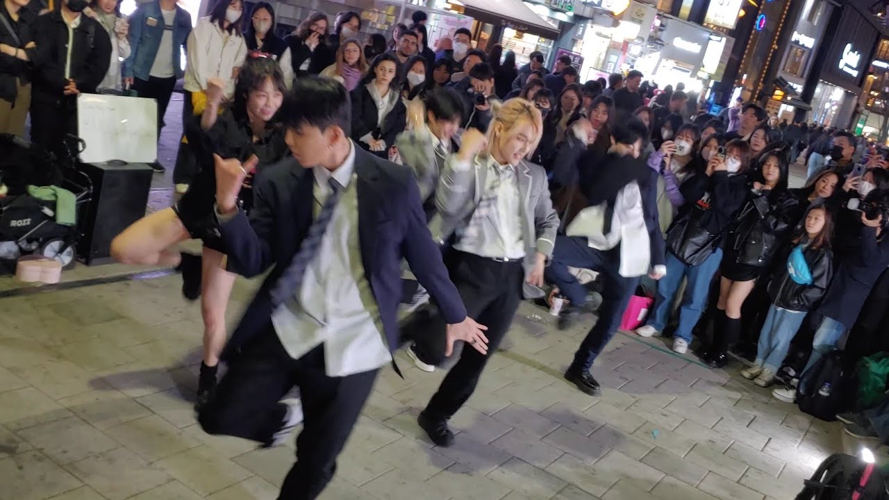 [STREET ARTIST] PARK JIN & CHOEUNJEONG. WITH FRIENDS. HONGDAE BUSKING (ZOO). 230326.
