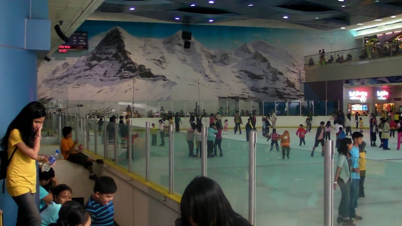 SM Mall of Asia  - Ice Skating