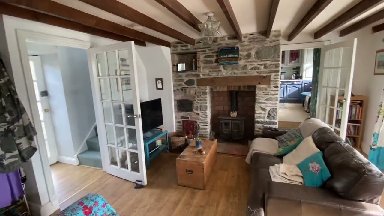 Penrhiw, Talybont, SY24 5HJ