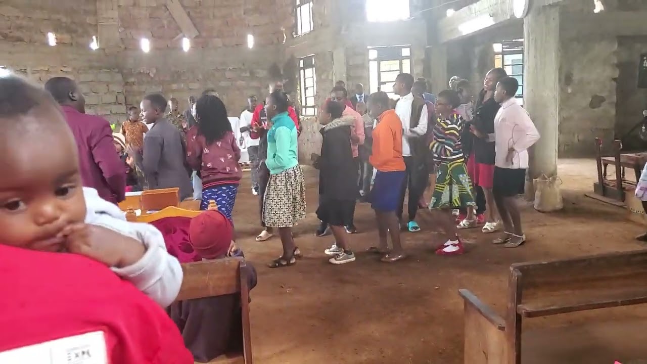 What  a wonderful worship at AFRICA  CHURCH Kituluni