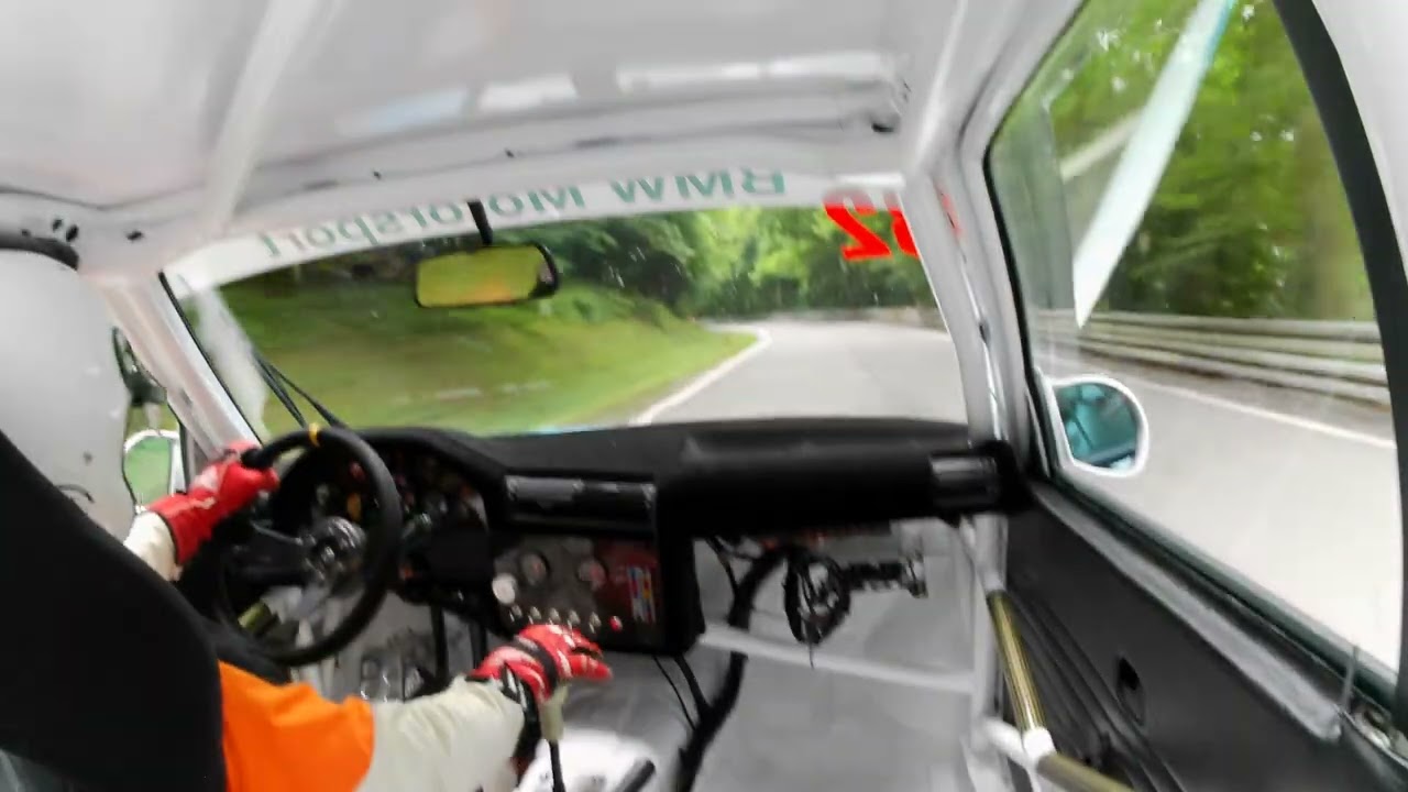 Ecce homo 2025 - Jaroslav Mikeš BMW M3 E30