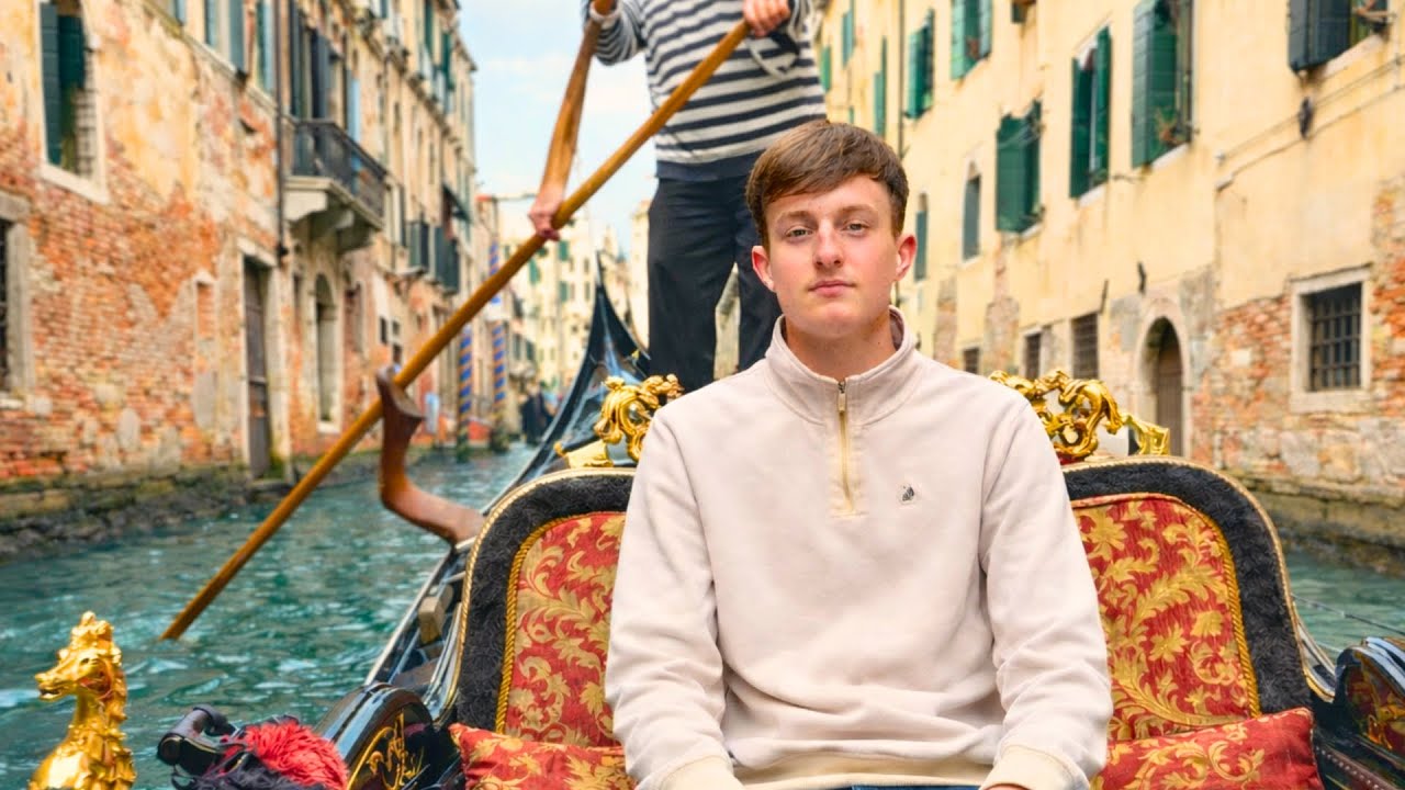 Exploring VENICE for 24 Hours!!!