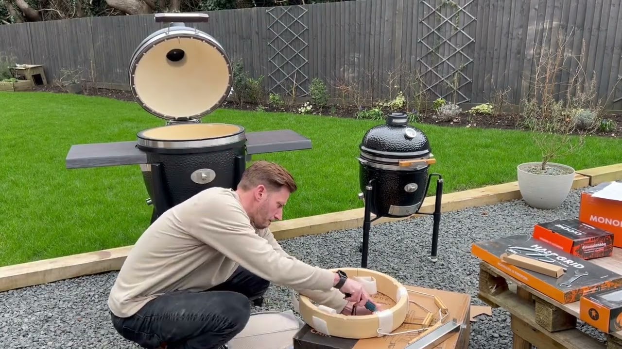 Unboxing of Monolith Avantgarde and seasoning of the kamado
