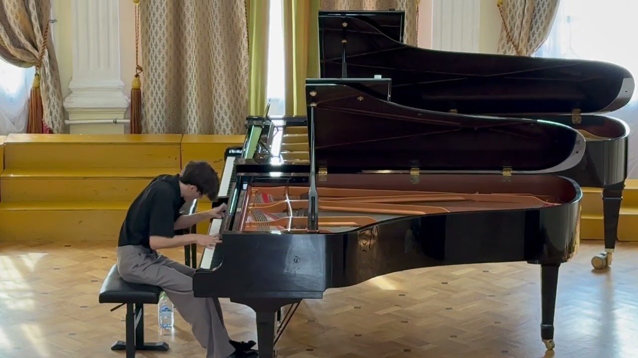 Акияков Рустем-Рахманинов «Этюд-картина c-moll” Op.39 No 1