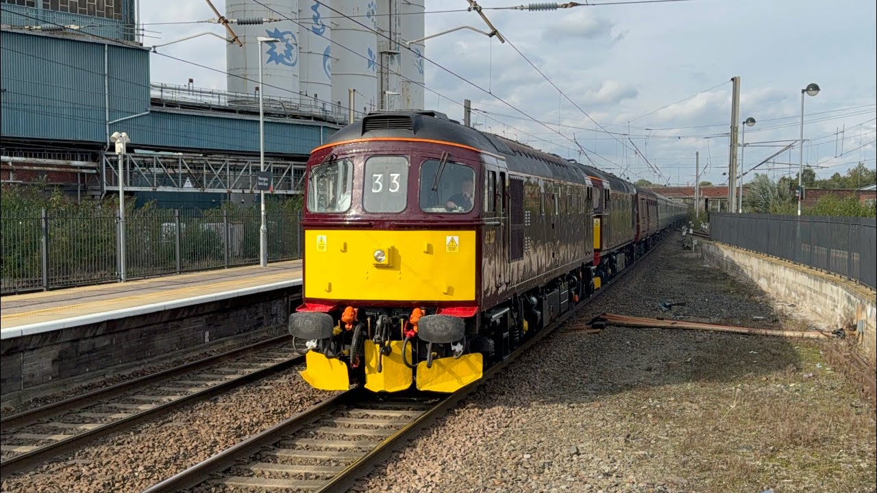 West Coast Railways Class 33&rsquo;s double head an ecs working + stored ex GA 321&rsquo;s & freight (4/10/24)