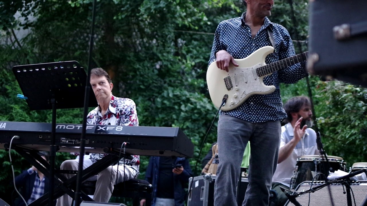 Deodato super strut live in Paris