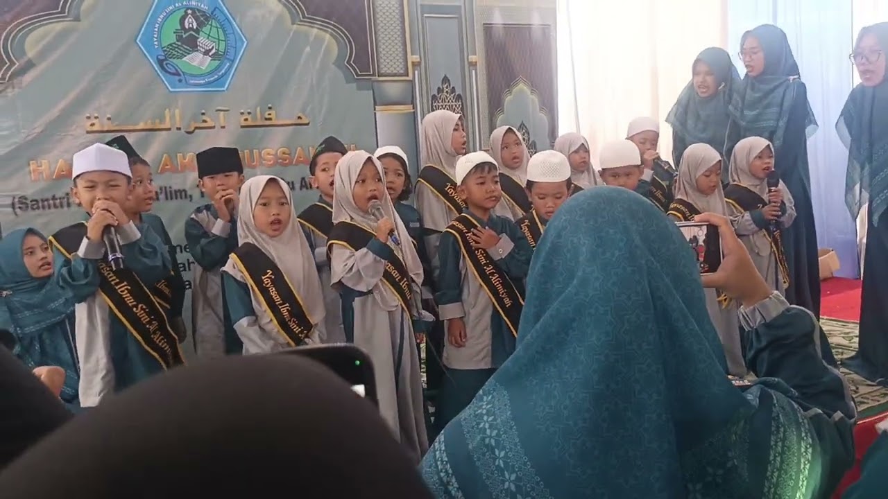 Aku dan teman - teman