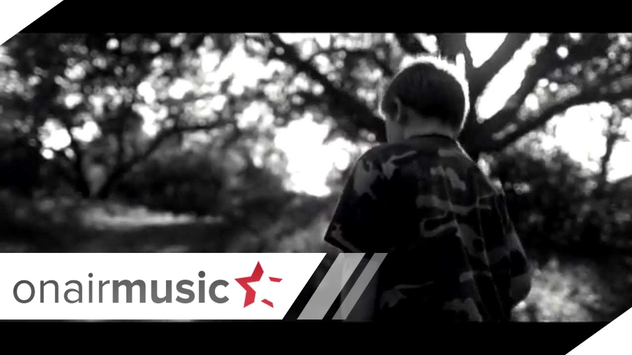 Ertan Shakiri - Mos e humbni shpresën ( Official HD Video )