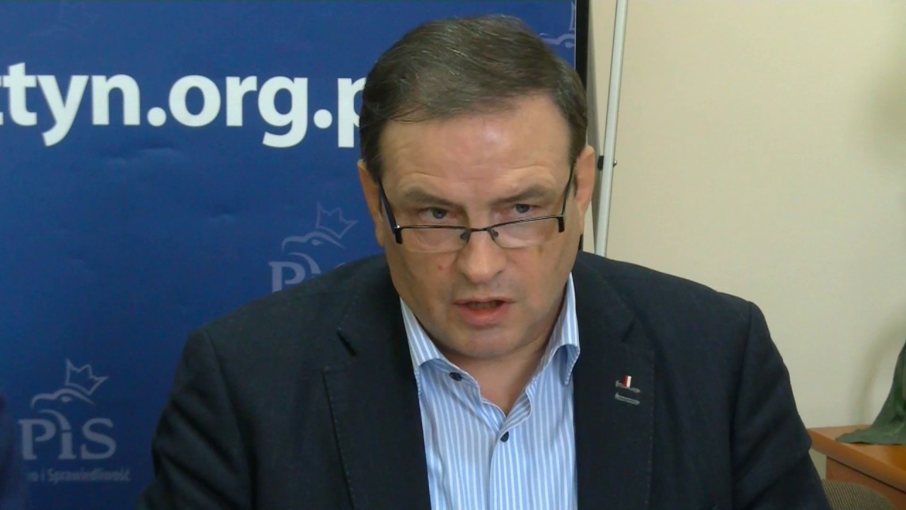 OLSZTYN24: Konferencja prasowa radnych PiS ws. reformy olsztyńskiej oświaty (1)