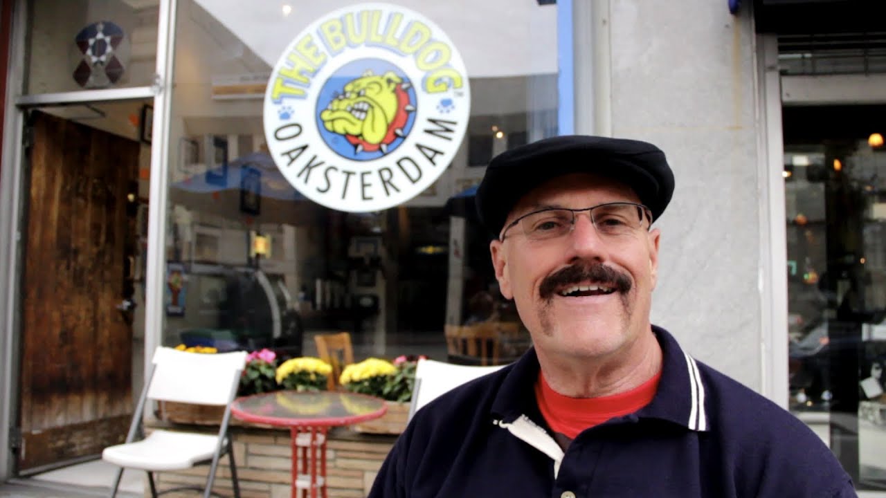 BullDog Coffeeshop Oaksterdam Measure Z with Big D