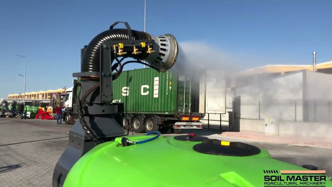 2000 Liter Capacity Trailed Type Turbo Atomizer With Robot Rotation Head