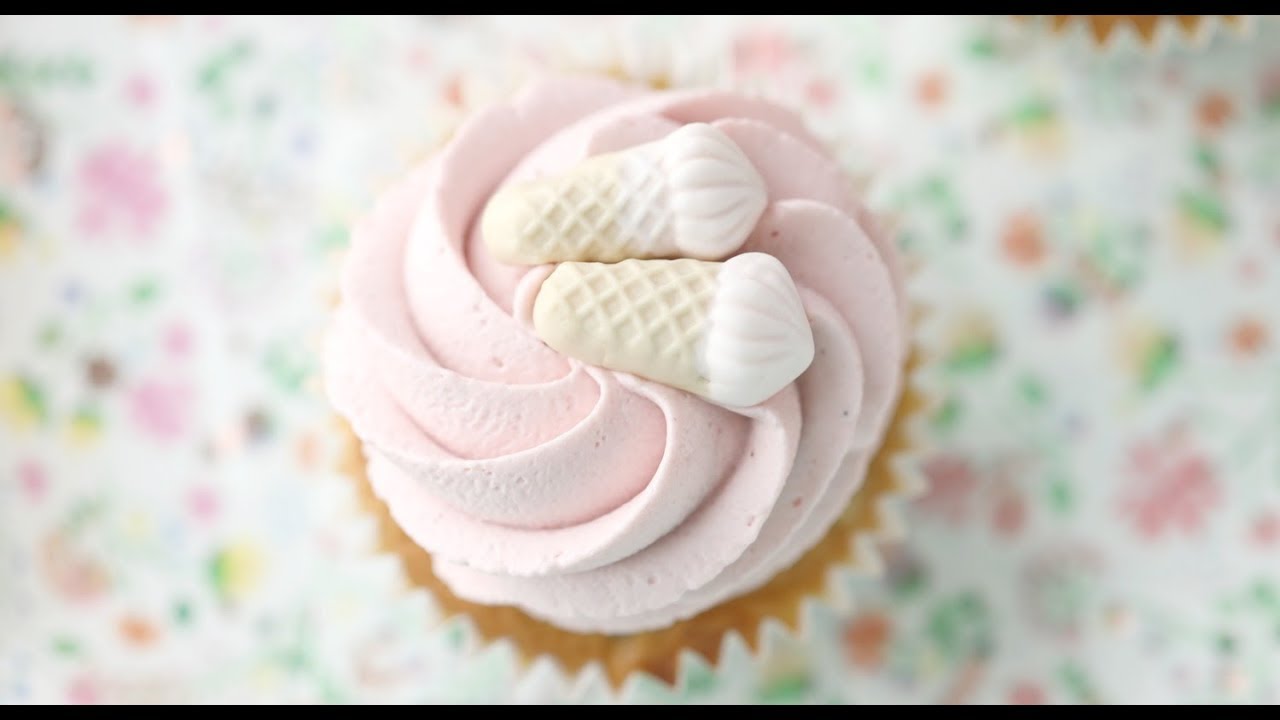 HOW TO MAKE; RASPBERRY & LEMON FROSTING