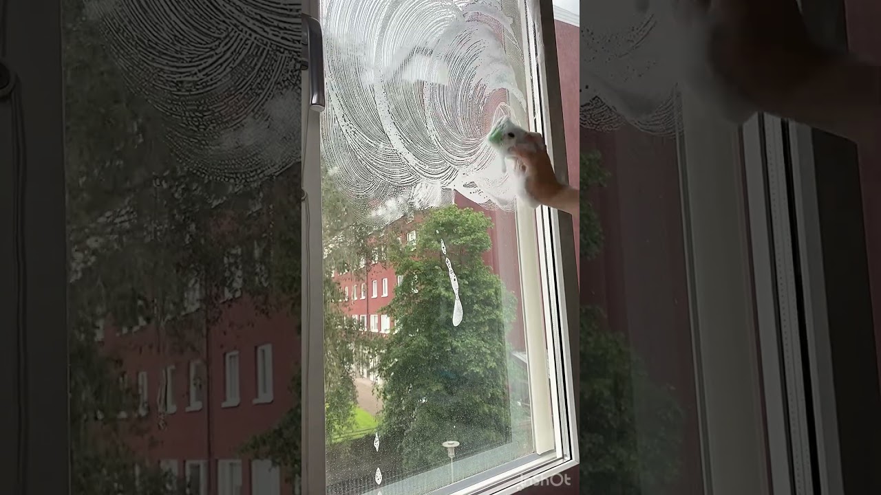 #asmr #satisfying #cleanwithme #cleaning #windowscleaning #cleaningmotivation #sudsy