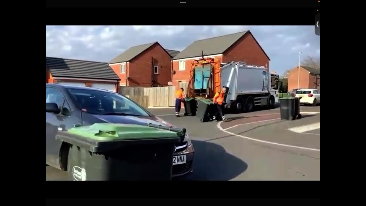 Binmen at Urpeth Grange   WLF