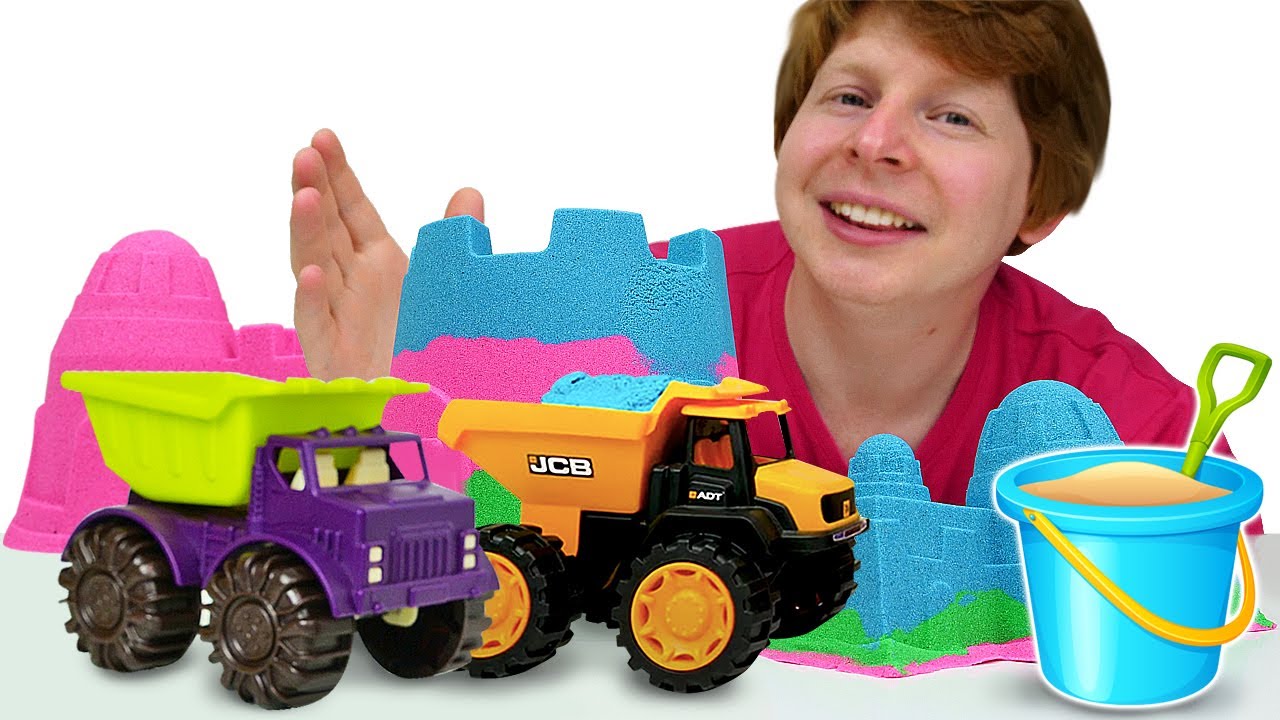 Детское видео про игры с песком. Моя Песочница - Машинки привезли кинетический песок для стройки!