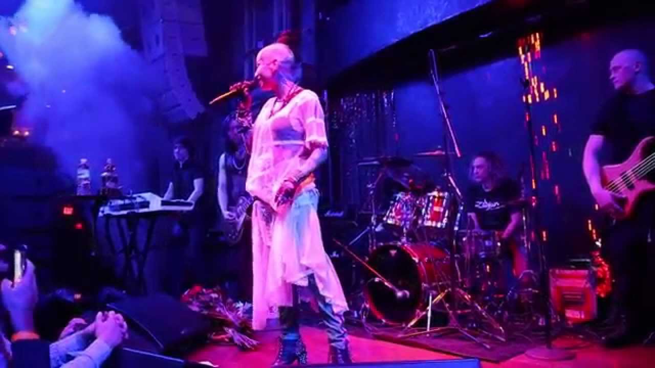 Наргиз Закирова в Майами. Still loving you.