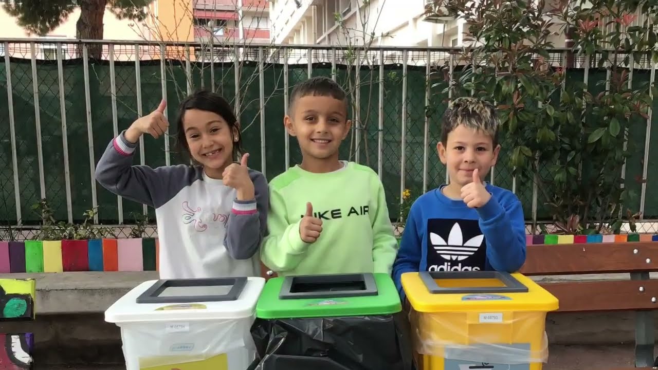 Concours Foot à l'École: École Primaire PIAGET - NICE - Lauréat départemental