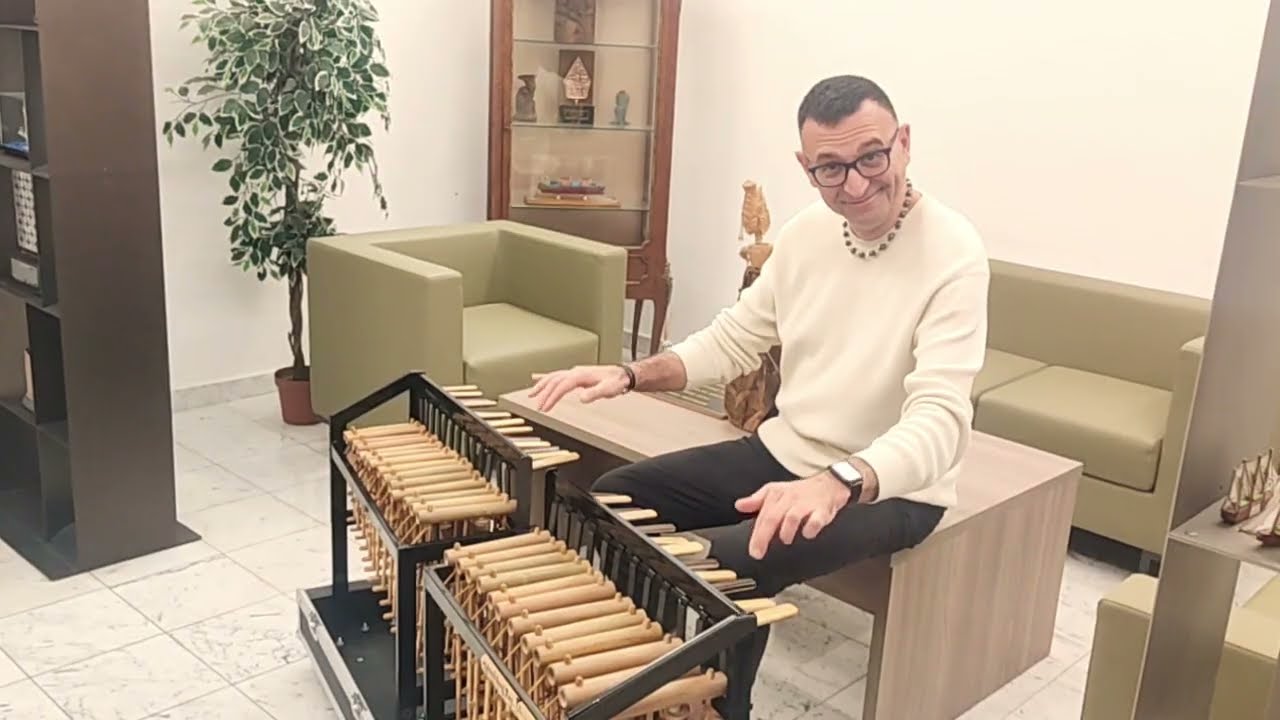 Mauro Goia: JOYFUL (with Angklung set from Java - Indonesia)