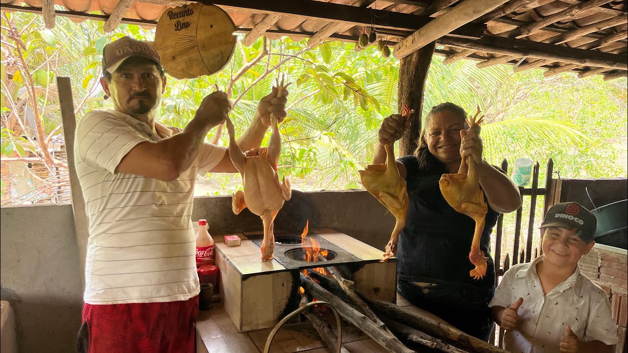 Preparando Galinhas com Pirão Batido do Jeito da Roça | Recanto Lino