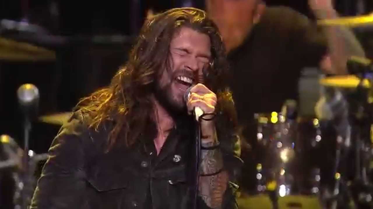 APMAs 2015: Taking Back Sunday perform 