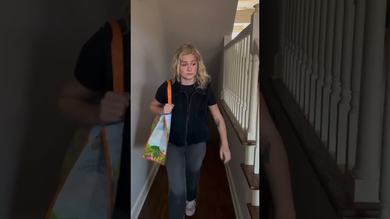 Darci Lynne I guess Edna gearing up to find her man on the road 😅🤦🏼‍♀️
