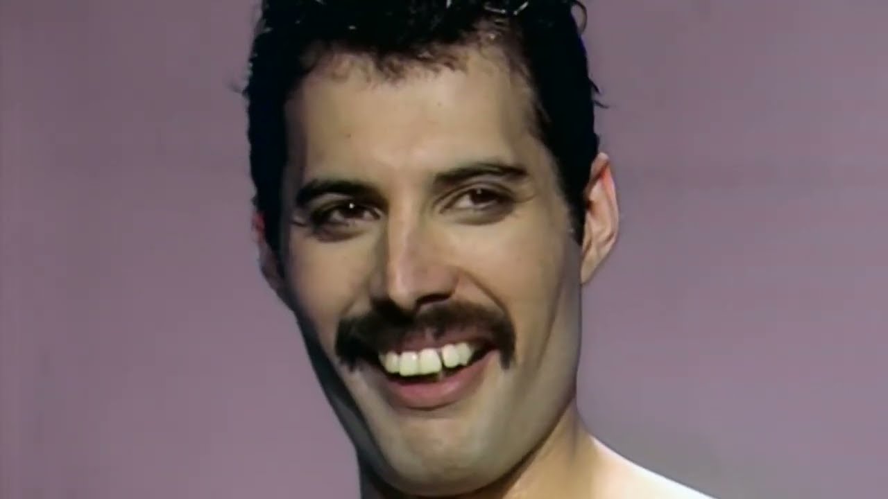 freddie mercury | smile part III 😁
