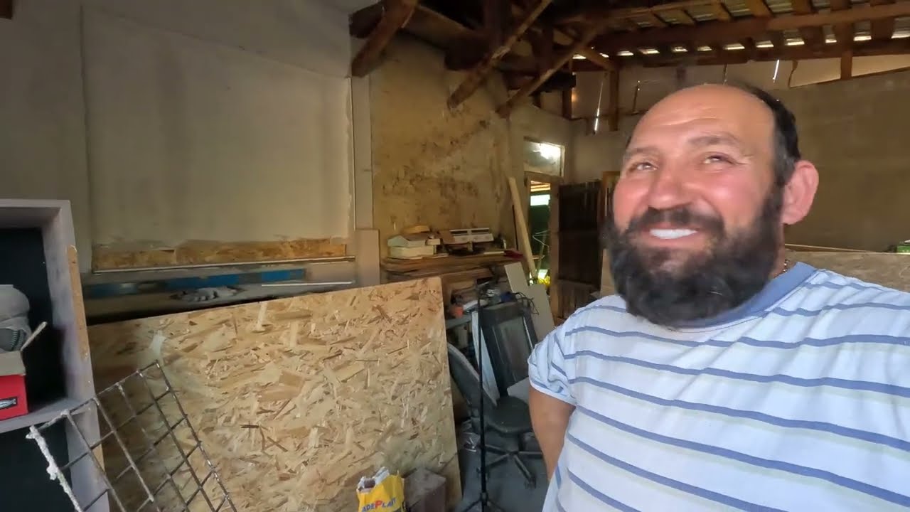 POMPIERU LUAT PRIN SURPRINDERE ACASA LA EL