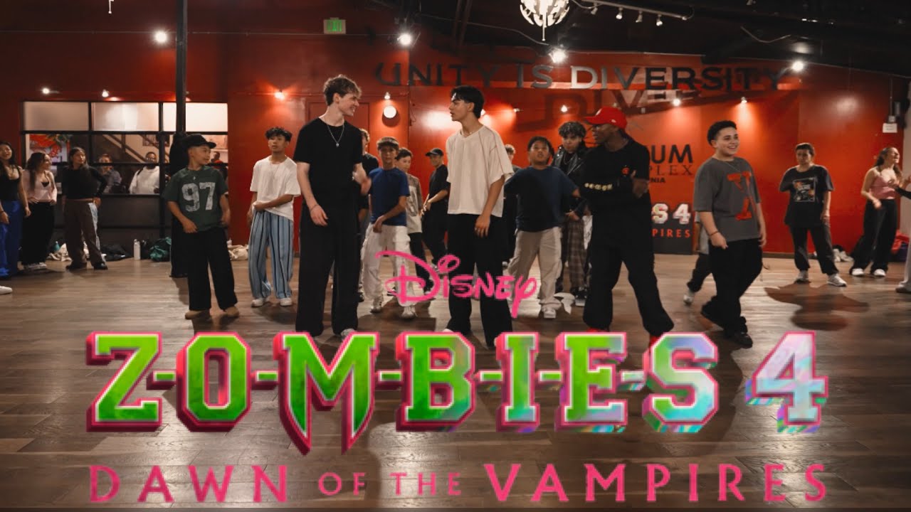Zombies 4 dance class @Disney @izaiahclemente8103 #zaeandche #zombies4 