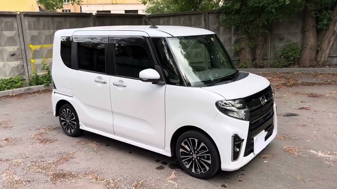 Обзор Daihatsu Tanto Turbo AWD Custom 4 поколение