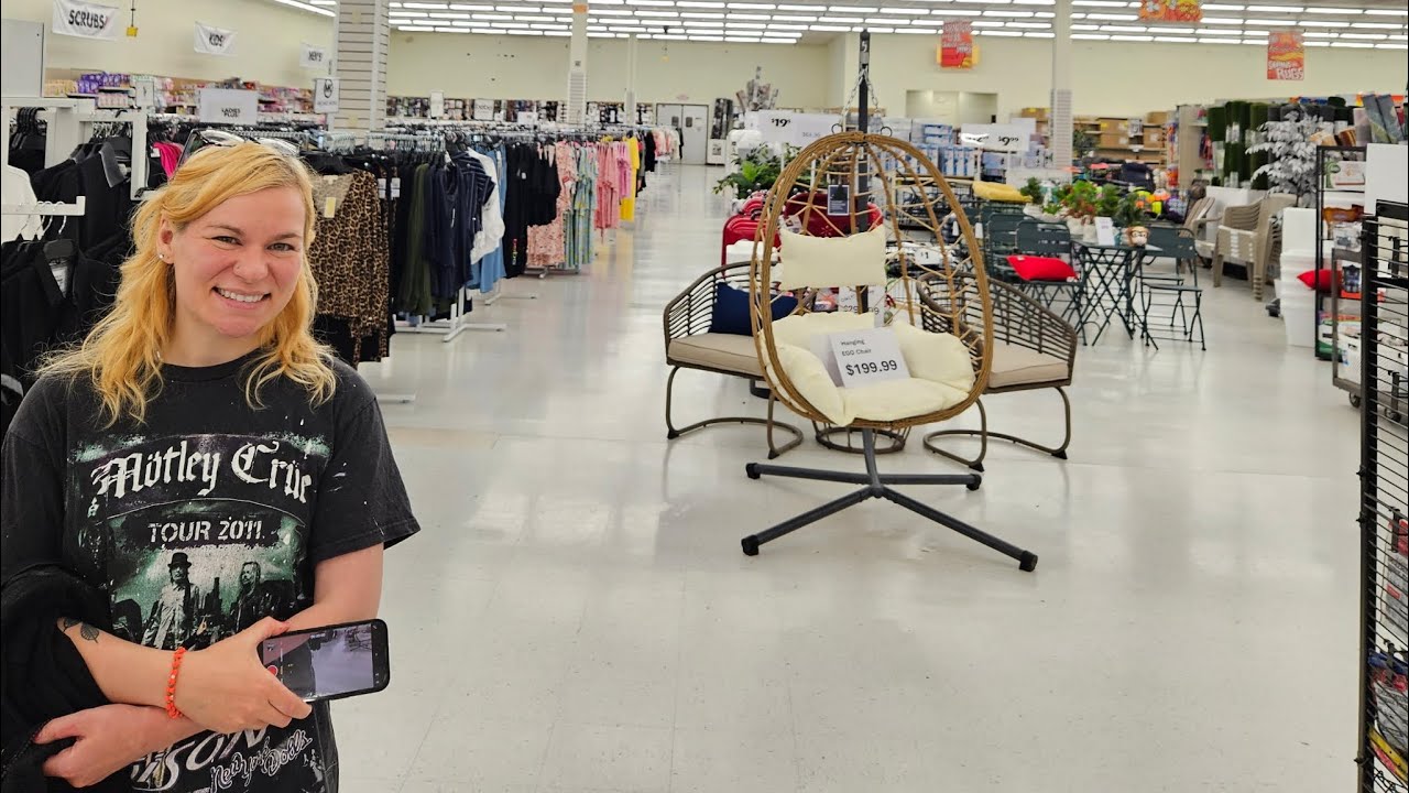 BIG LOTS NOW OPEN - New store tour  - retail in Champion, Ohio