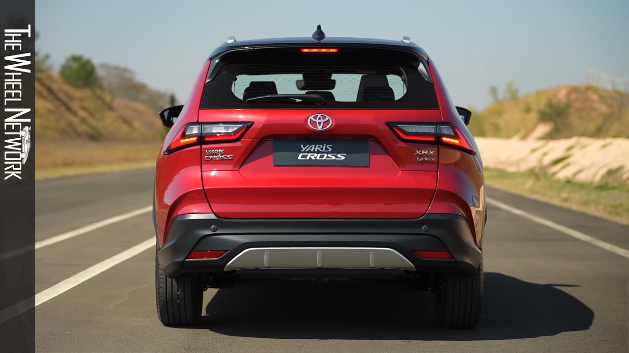 Toyota Yaris Cross XRX Hybrid 2026 года (Бразилия, AC200) | Vermelho Granada | Вождение, Интерьер...