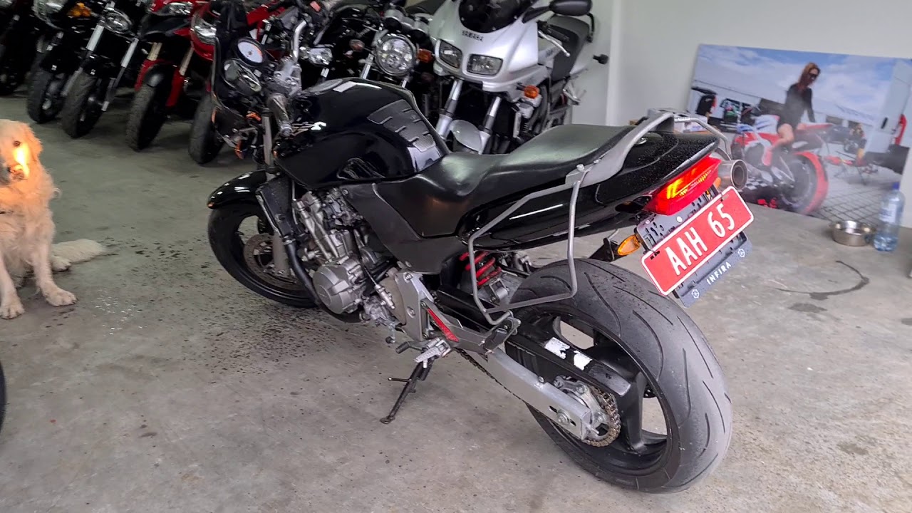 Honda CB600F Hornet 2000 cold engine start and walkaround