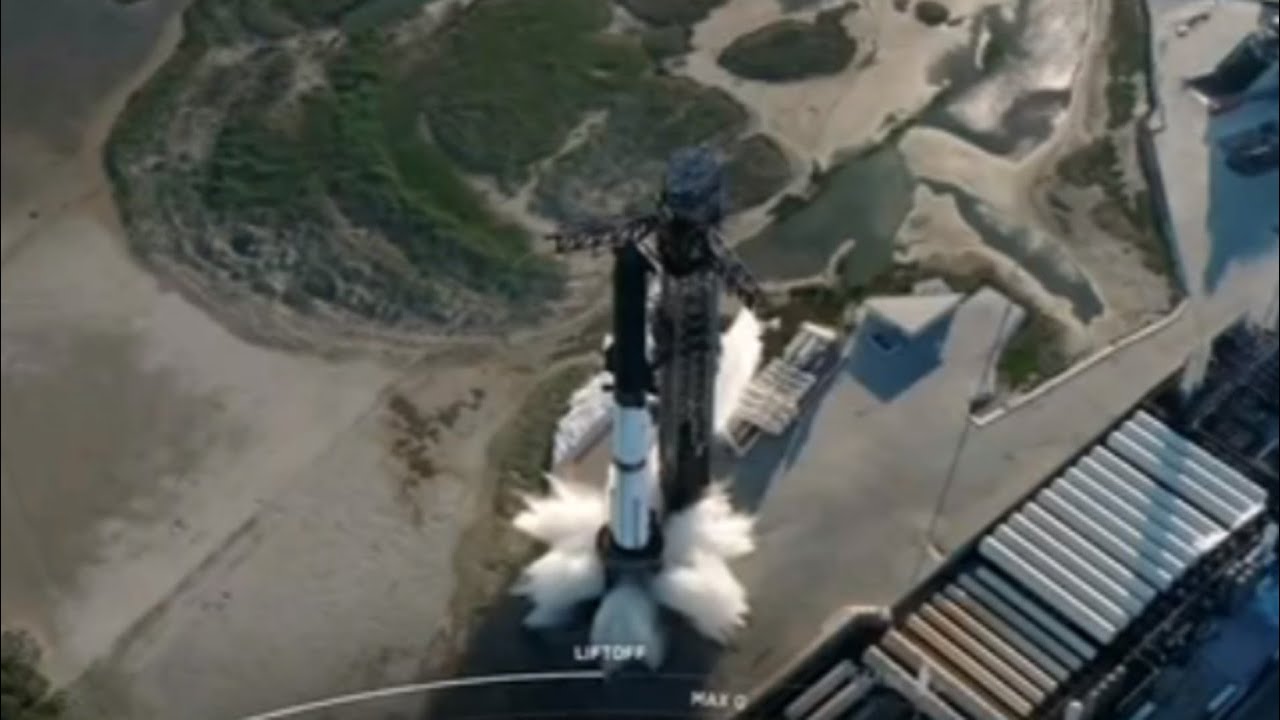 SpaceX aims to return Americans to the moon ahead of China&rsquo;s 2030 mission