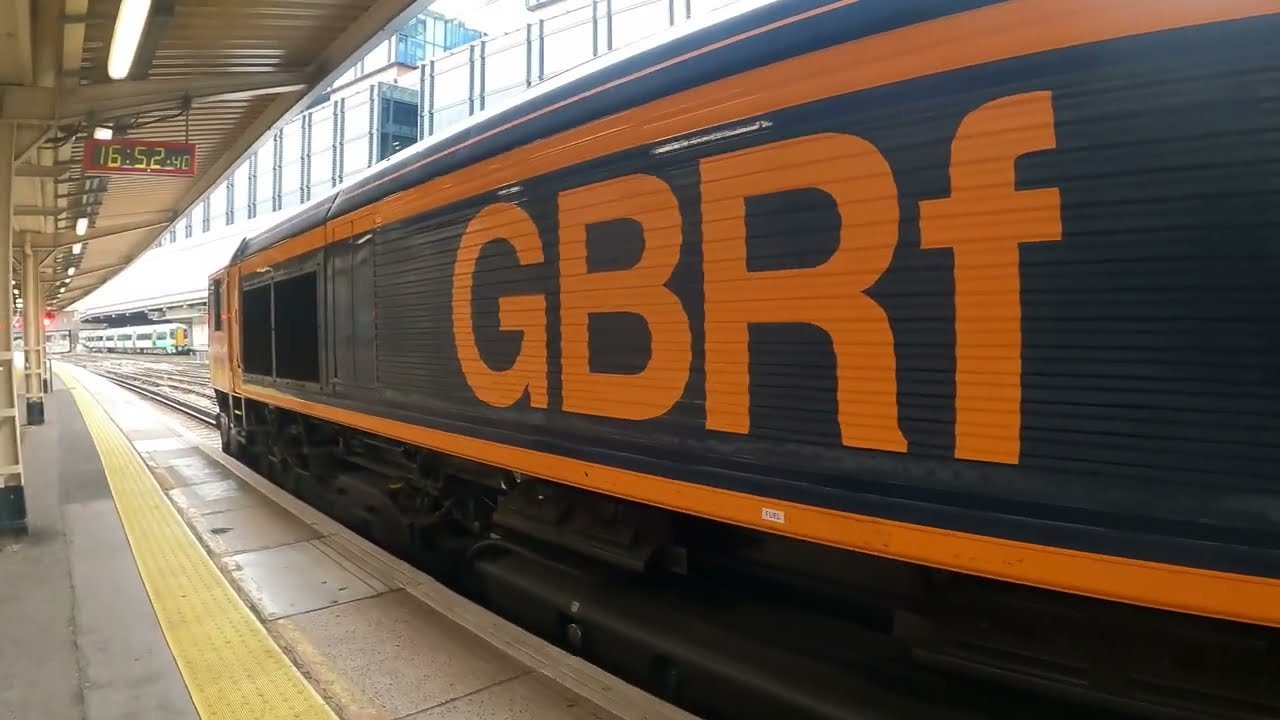 The Britannic Explorer - Luxurious Train at London Victoria #railway #luxurylifestyle #trainspotting