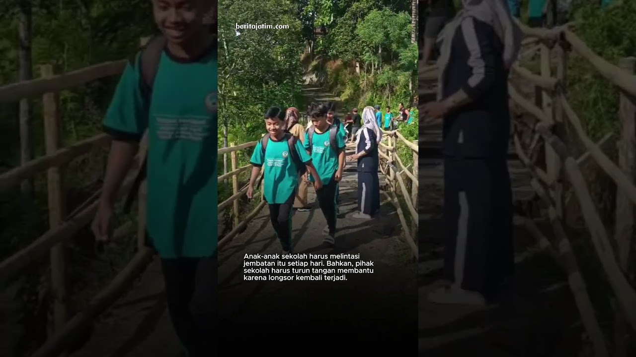 Longsor Putus Akses Desa di Ponorogo, Warga Bangun Jembatan Darurat