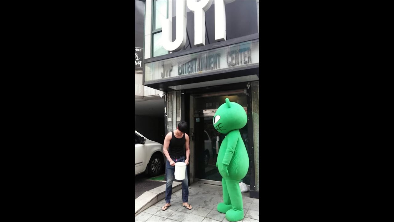 투피엠 택연 아이스버켓챌런지